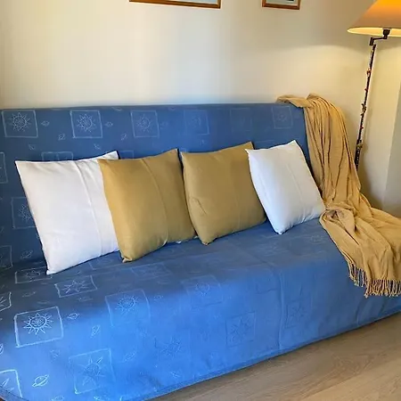 Luminoso Con Terraza Y Piscina 아파트 *